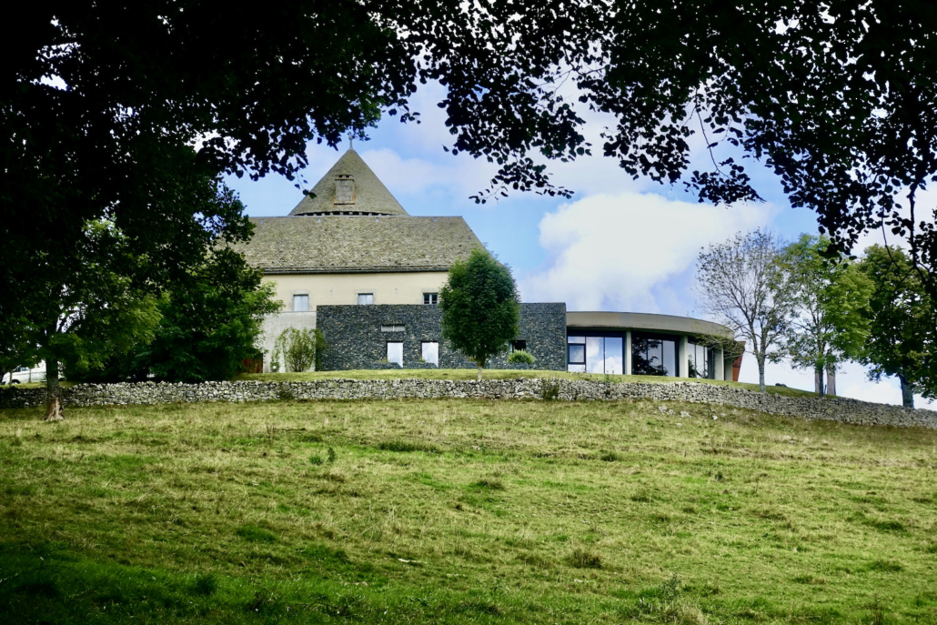 Hotel/Restaurant Serge Vieira Couffour Castle Chaudes-Aigues Cantal/France Hotel/Restaurant Serge Vieira Couffour Castle Chaudes-Aigues Cantal/France - best restaurants Cognac, Dordogne & Cantal